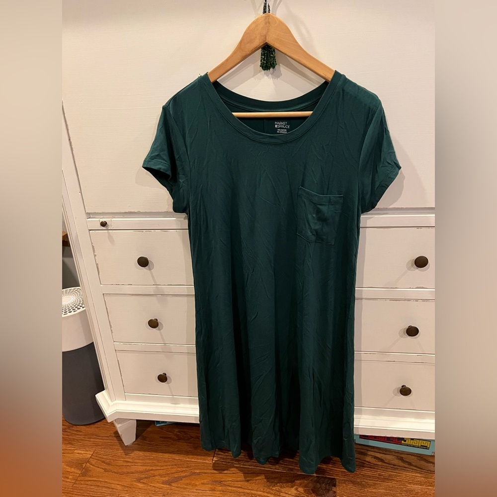 Market and Spruce hunter green t-shirt dress size L